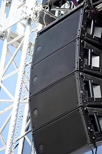 stadium k-array speakers in use