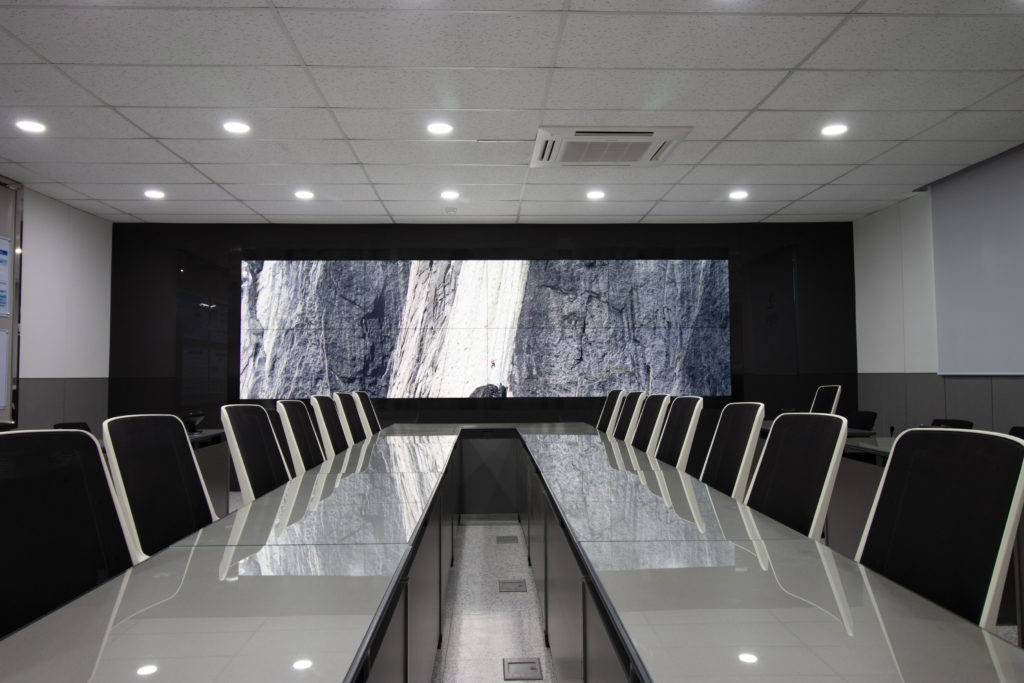 Modern,Meeting,Room,With,Large,Video,Wall Modern,Meeting,Room,With,Large,Video,Wall