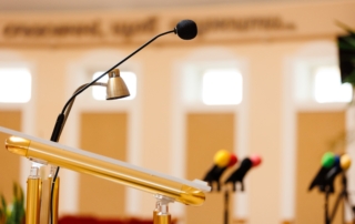 selective focus of a microphone with other colorful