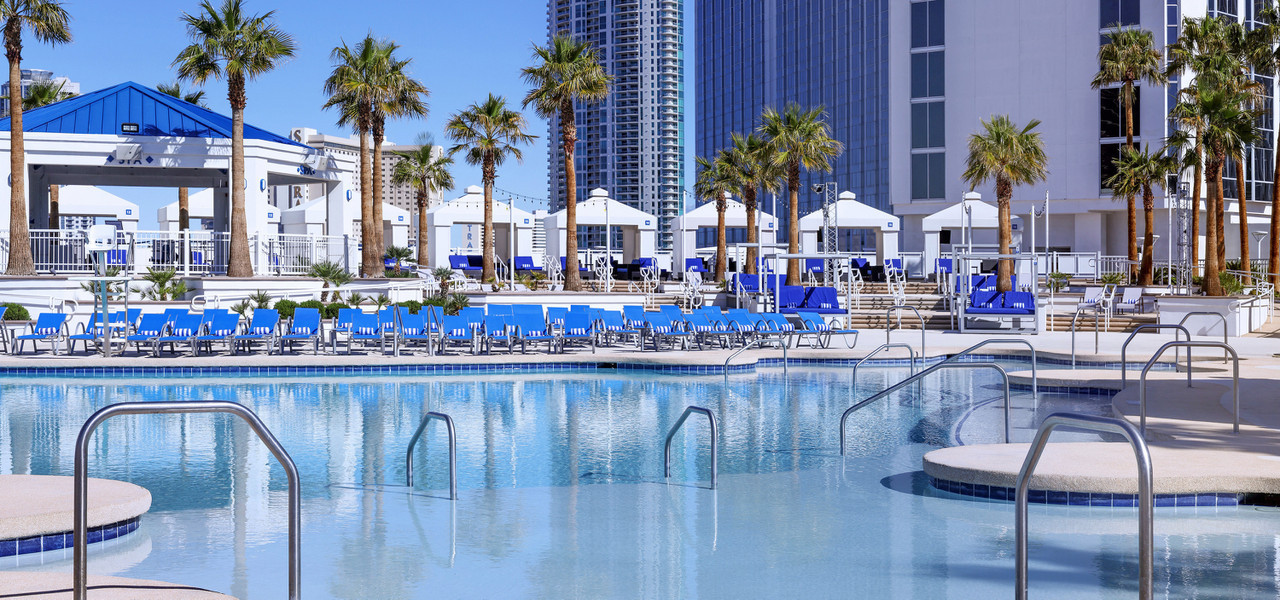 westgate-pooldeck-2