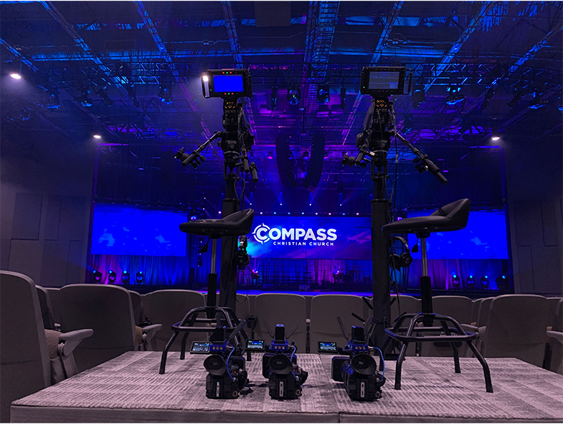 Live Broadcast and IMAG Solution for cinematic video livestreaming production